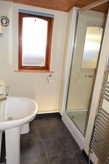 Woolpack Lodge Holmrook Esterno foto